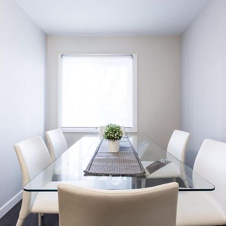 Spacious 3 Bdrm Home Near Downtown 오타와 외부 사진