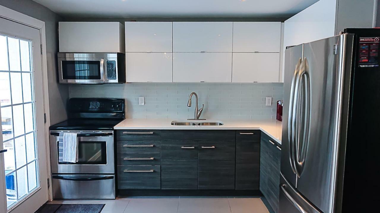 Spacious 3 Bdrm Home Near Downtown 오타와 외부 사진